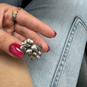 COPY - Blossoms and bees ring